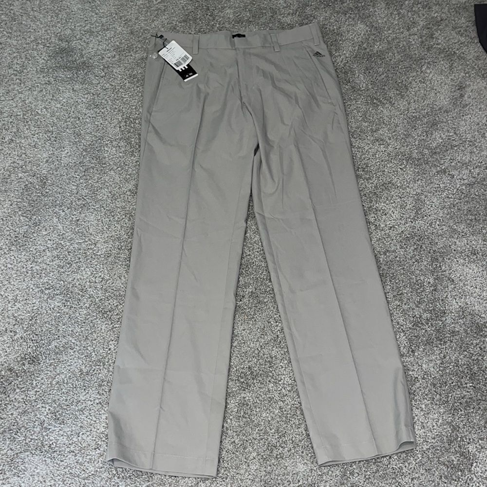 New V cut hem Adidas Beige  Flat front poly Golf Trousers Pants 32 x 32 men’s